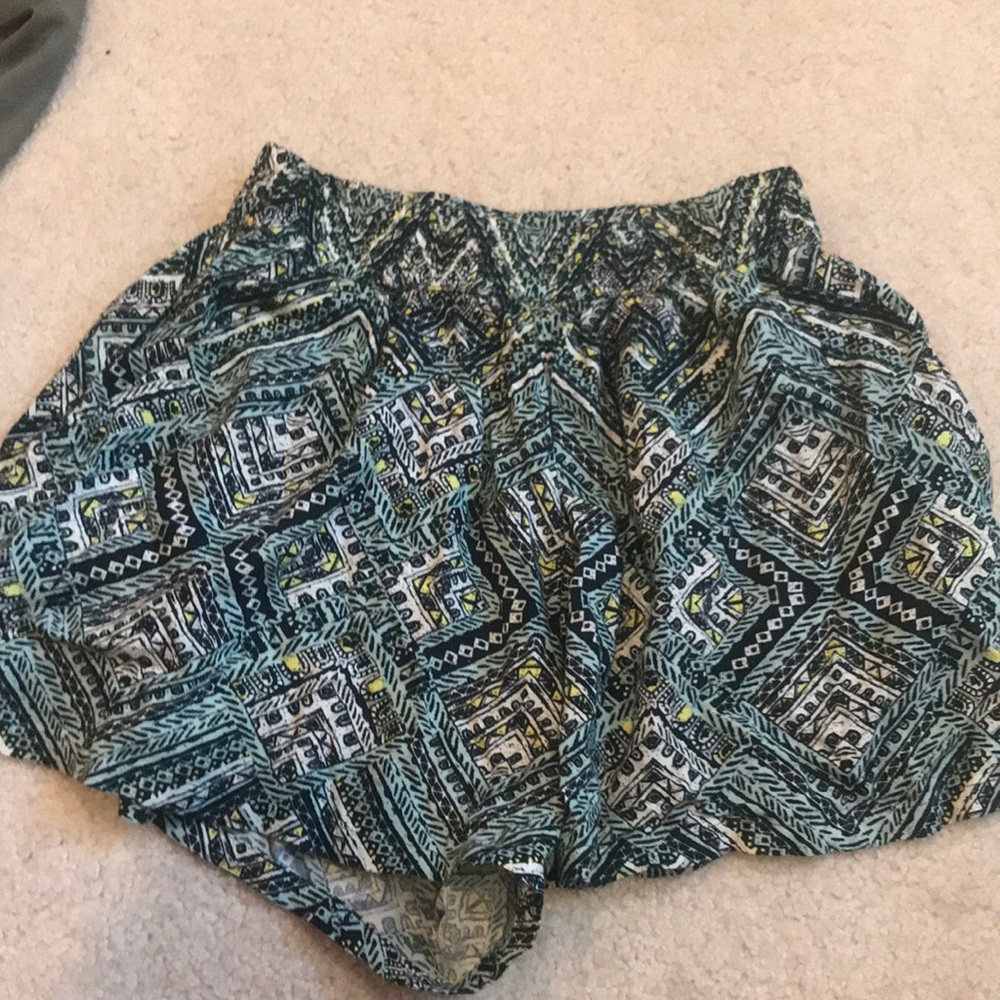 Flowy Mossimo shorts